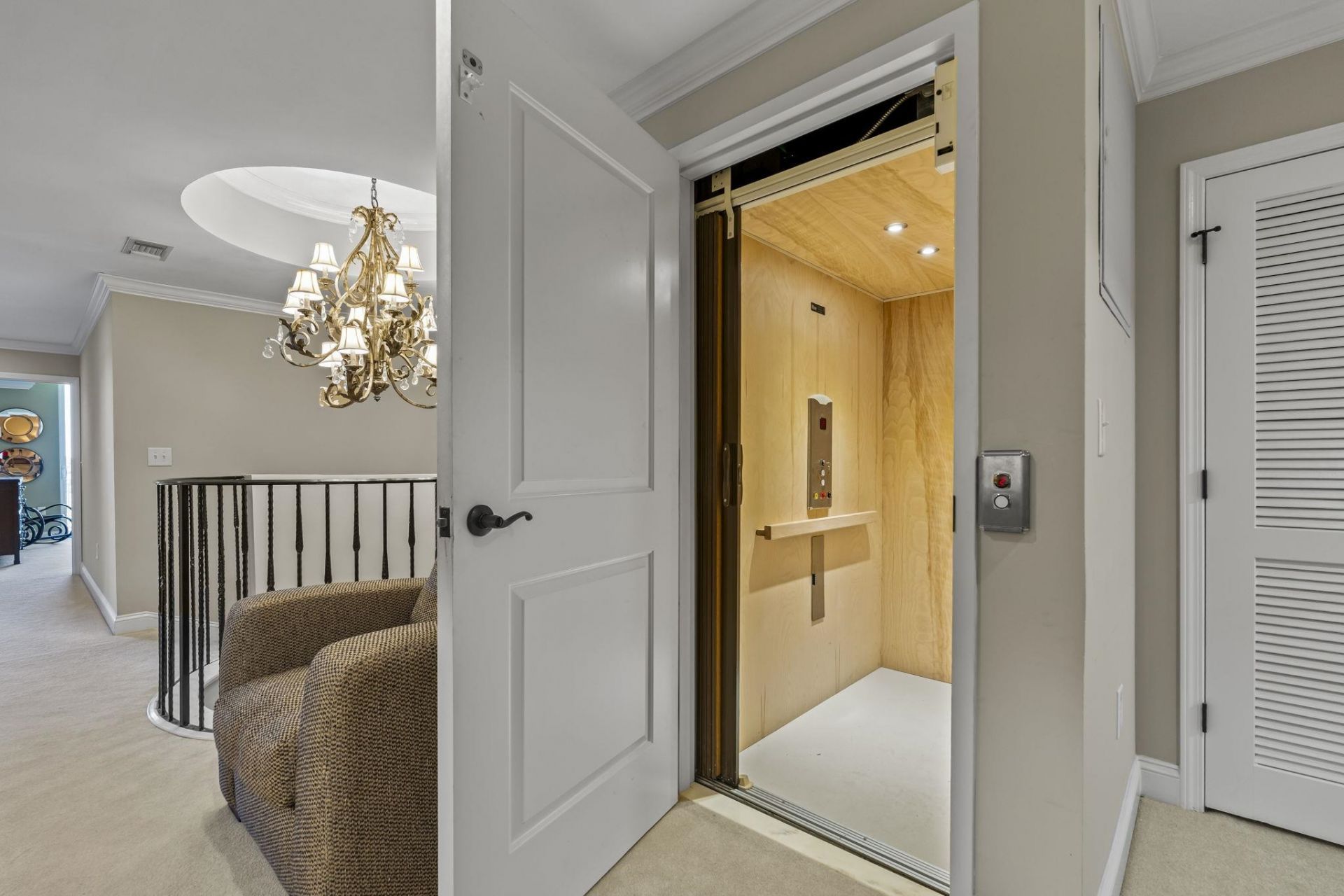 9547 Edgerton Dr. Photo 25