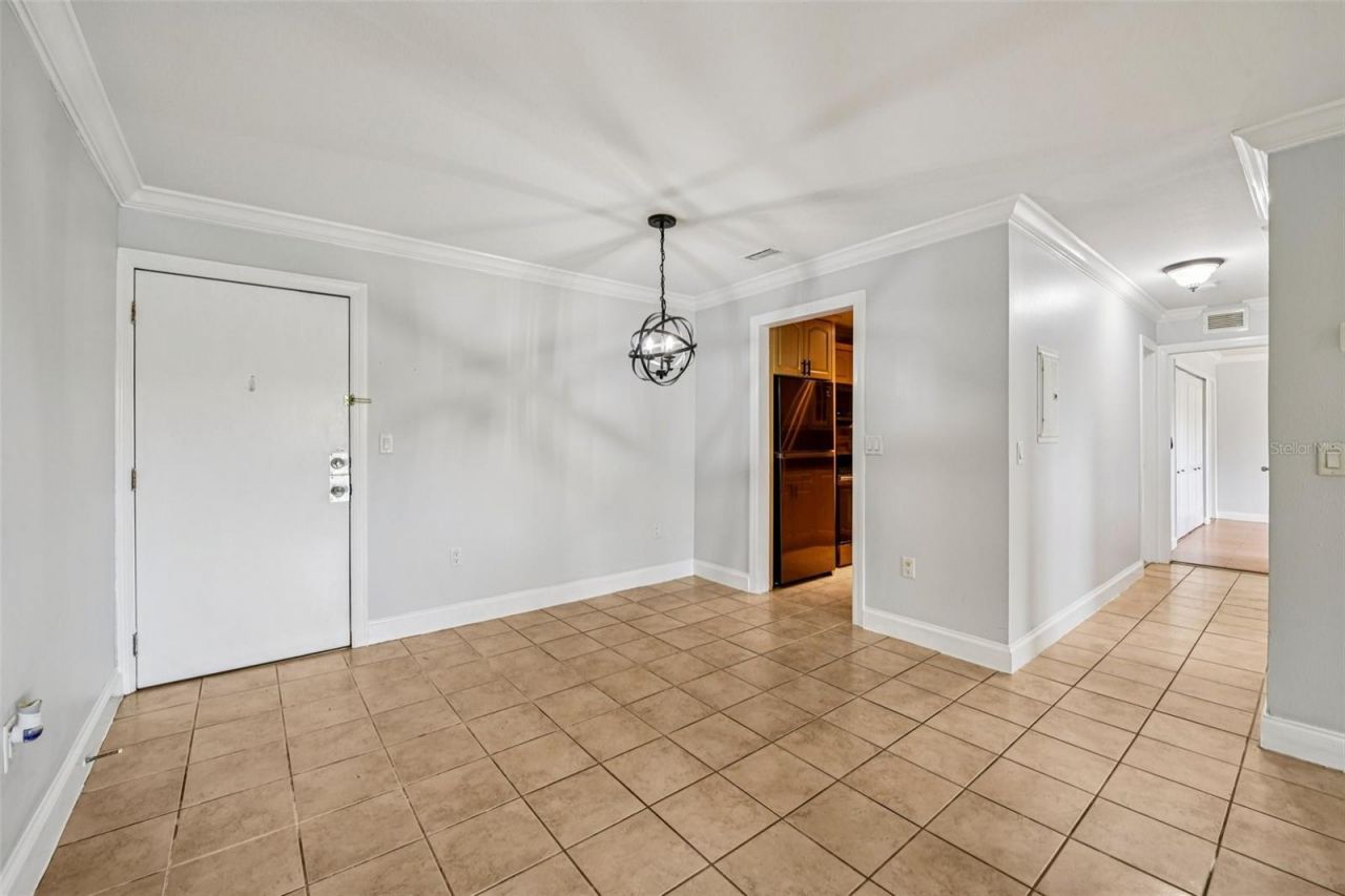 926 Lake Destiny Road, Unit F, Altamonte Springs, FL 32714 Photo