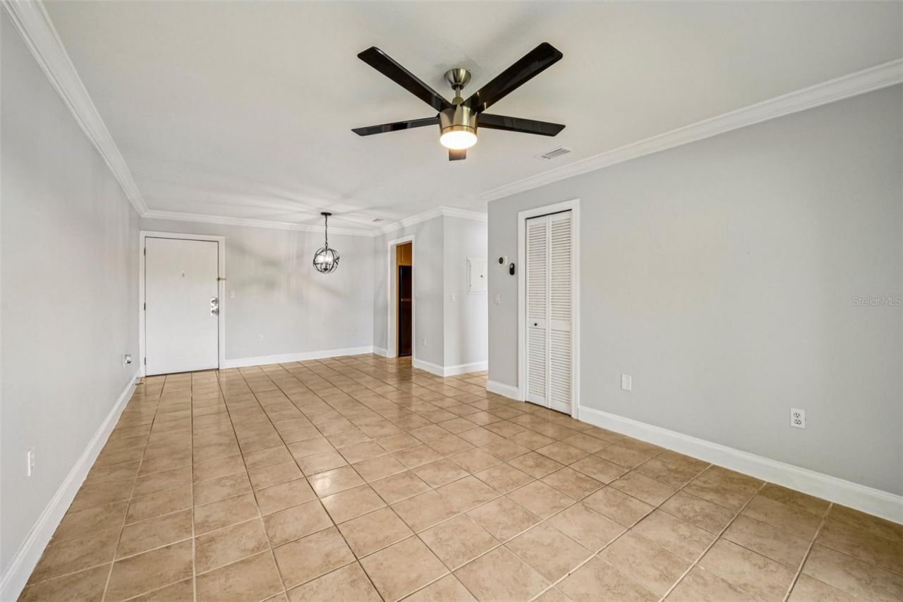 926 Lake Destiny Road, Unit F, Altamonte Springs, FL 32714 Photo