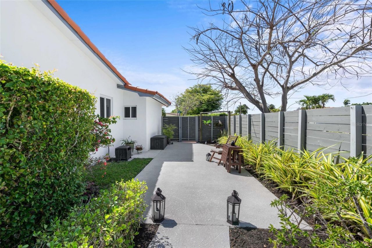 9451 SW 61st Street, Miami, FL 33173 Photo