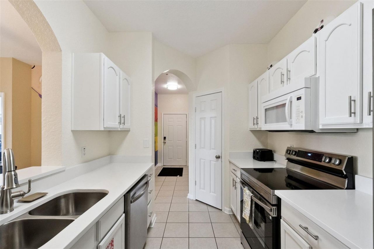 2809 Almaton Loop, Unit 401, Kissimmee, FL 34747 Photo