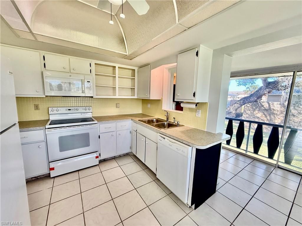 343 Joel Blvd, Unit 211-D, Lehigh Acres, FL 33936 Photo