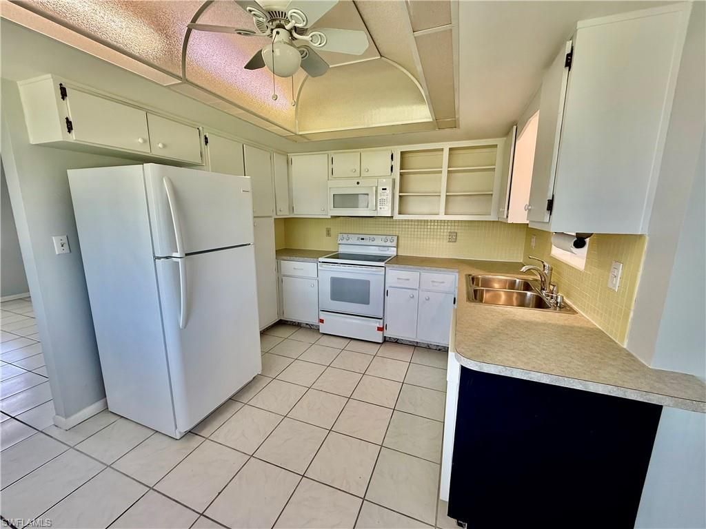 343 Joel Blvd, Unit 211-D, Lehigh Acres, FL 33936 Photo
