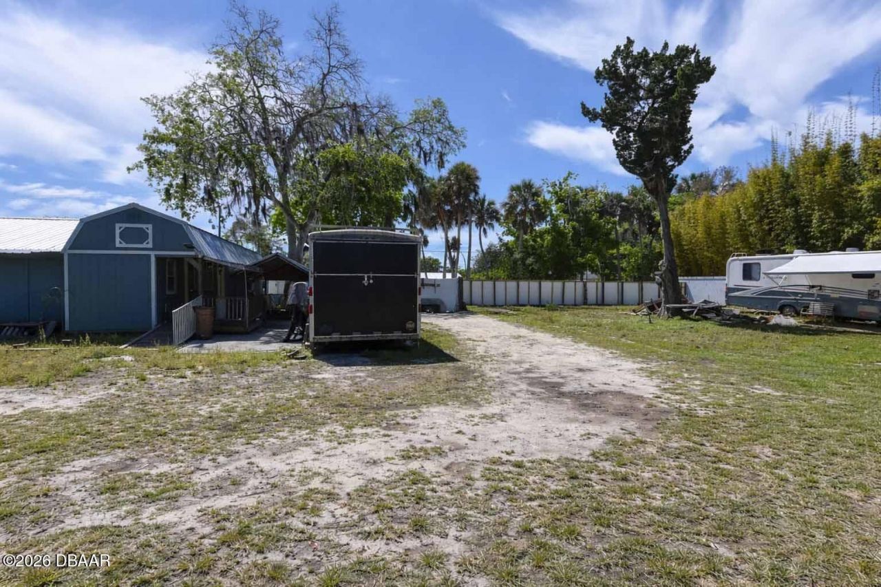 1014 W Samms Avenue, Port Orange, FL 32129 Photo