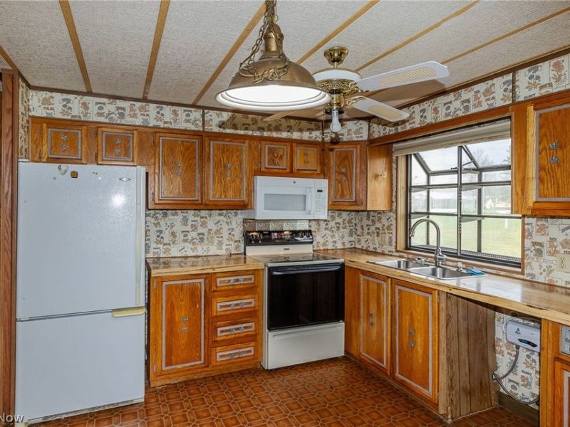 46 Sycamore, Olmsted Township, OH 44138 Photo 13