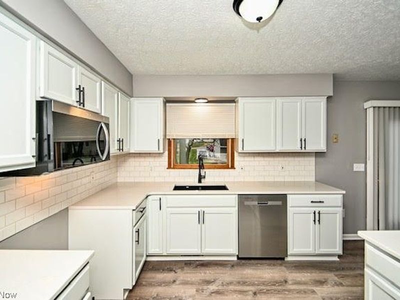 2391 Libra Circle SW, Canton, OH 44706 Photo 10