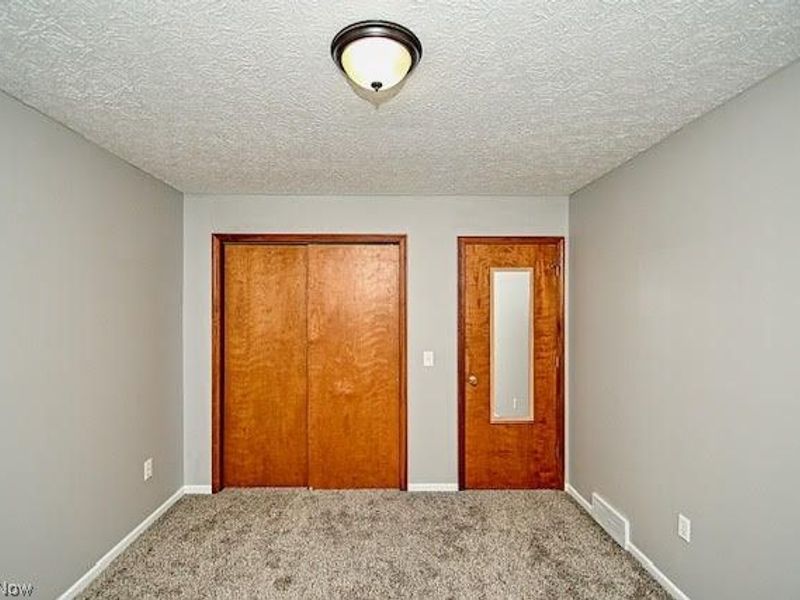 2391 Libra Circle SW, Canton, OH 44706 Photo 15