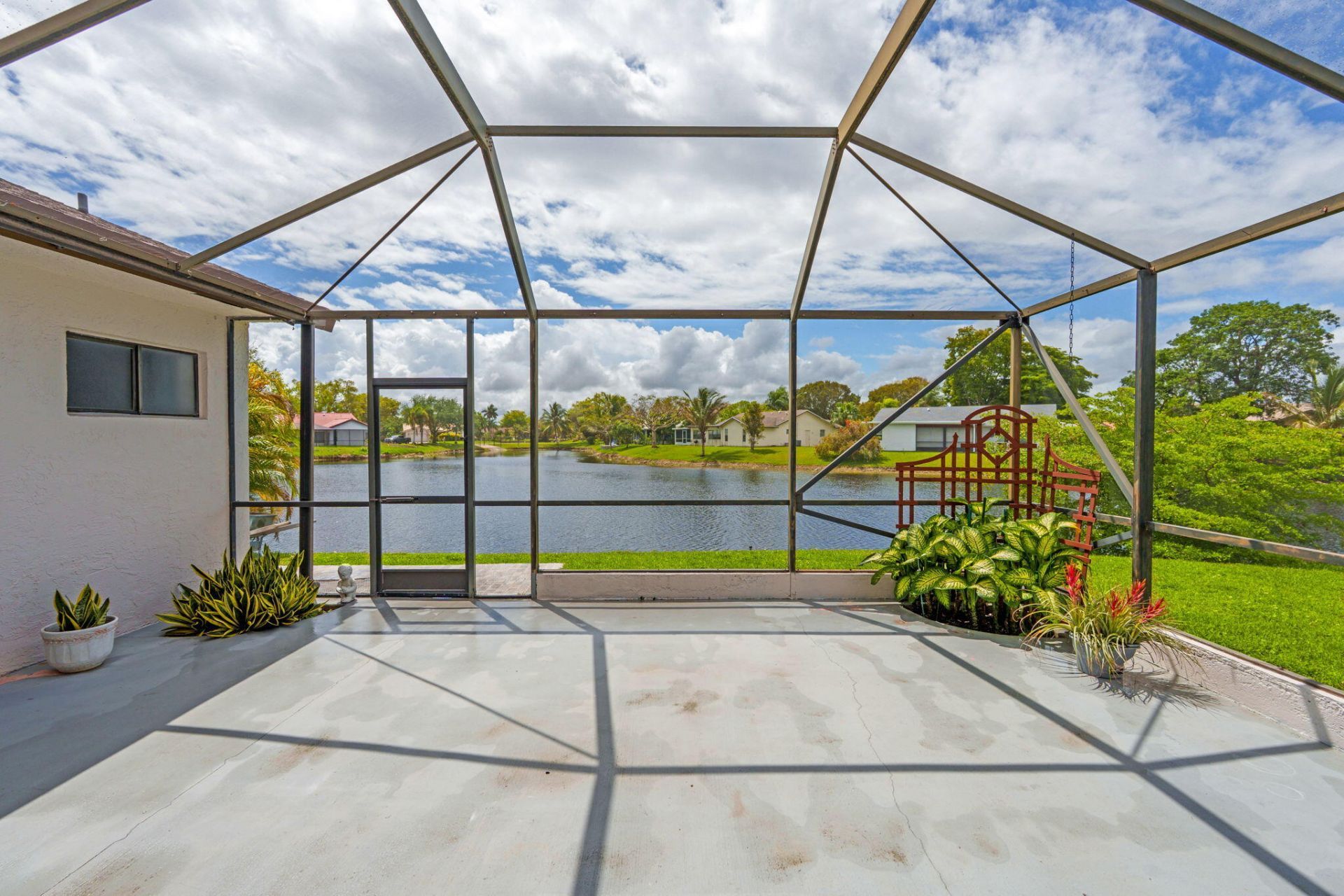 10218 NW 71st Place, Tamarac, FL 33321 Photo