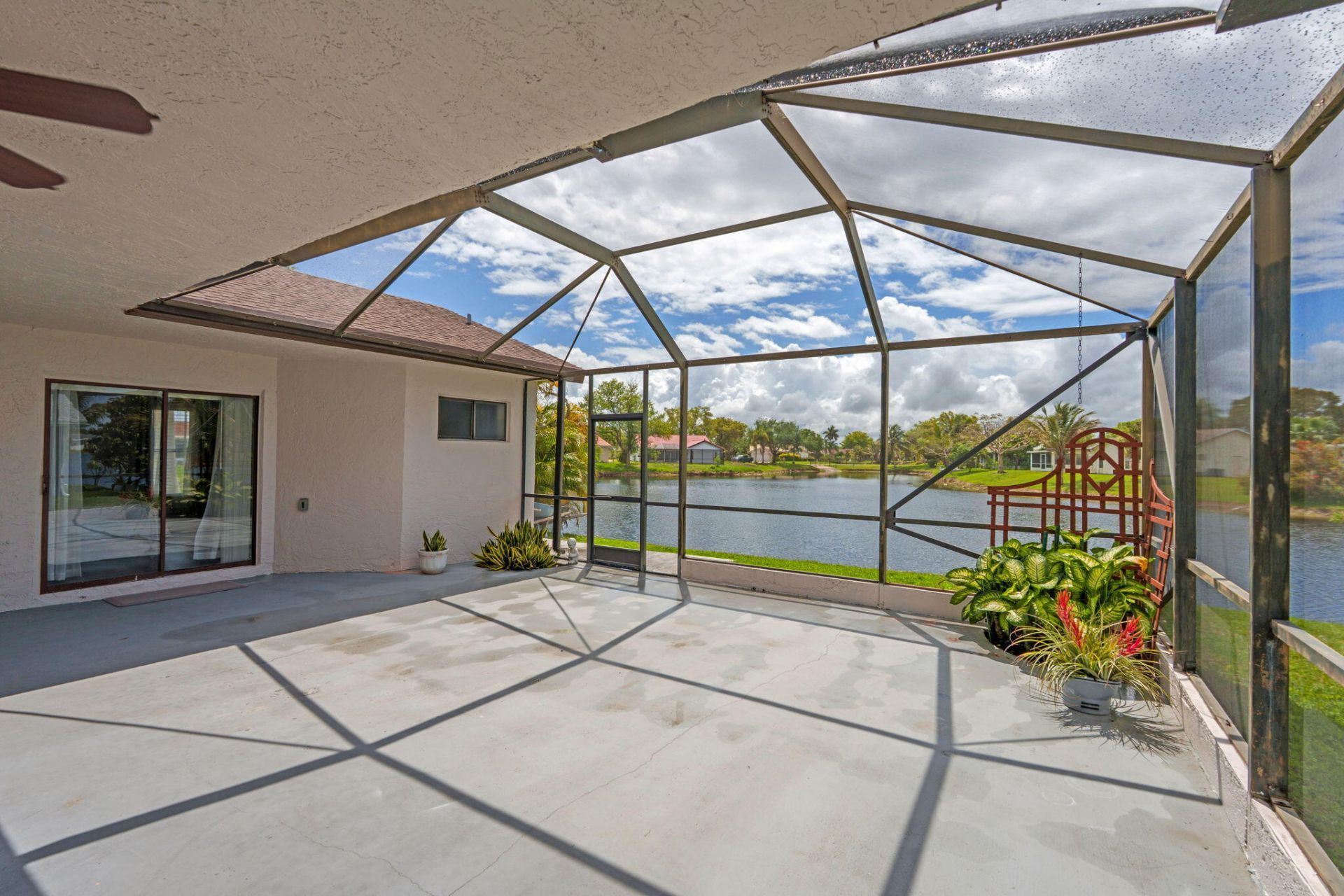 10218 NW 71st Place, Tamarac, FL 33321 Photo