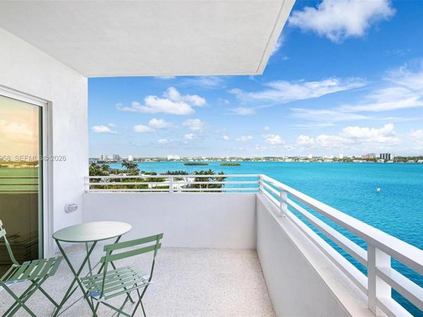 10300 W Bay Harbor Dr, Unit 9D, Bay Harbor Islands, FL 33154