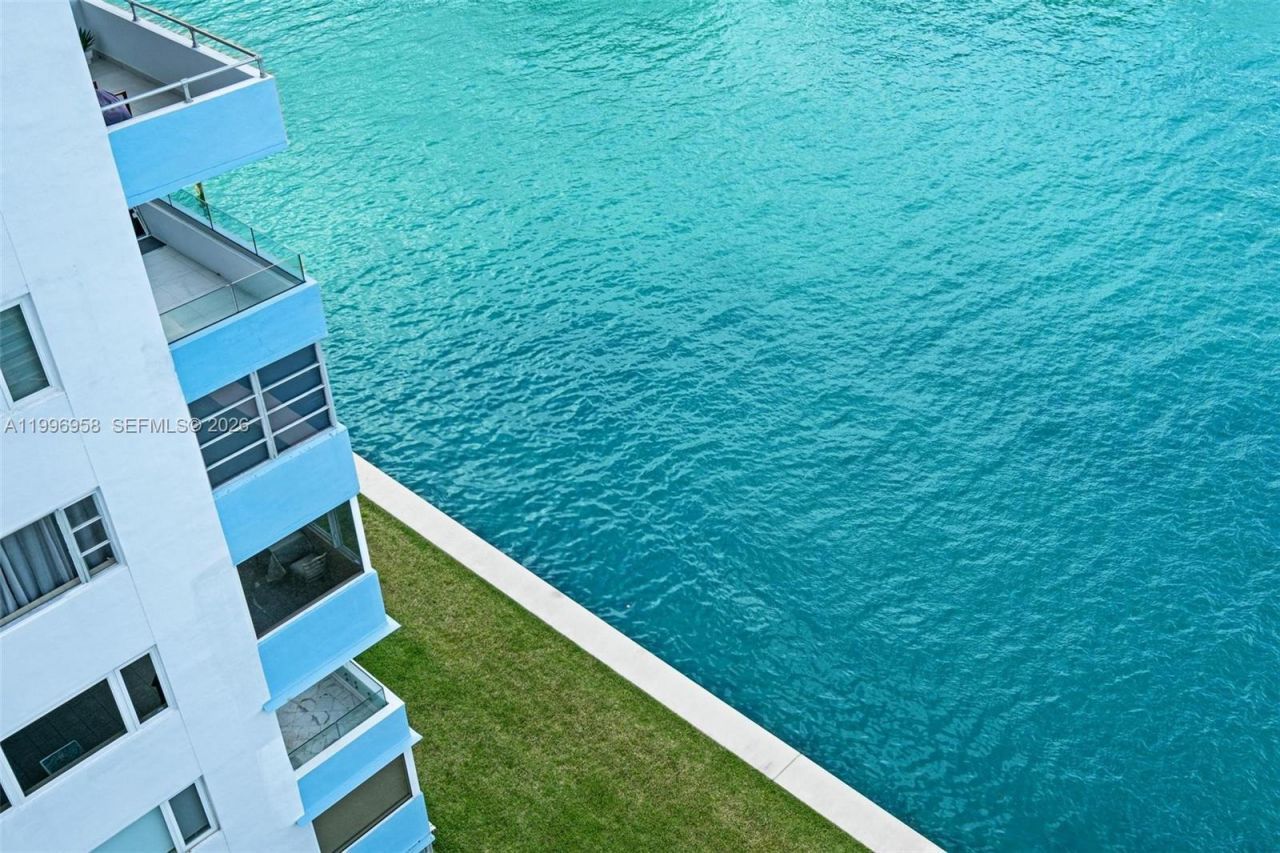 10300 W Bay Harbor Dr, Unit 9D, Bay Harbor Islands, FL 33154 Photo