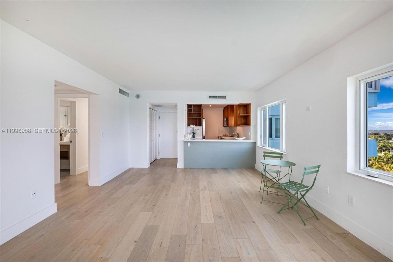 10300 W Bay Harbor Dr, Unit 9D, Bay Harbor Islands, FL 33154 Photo