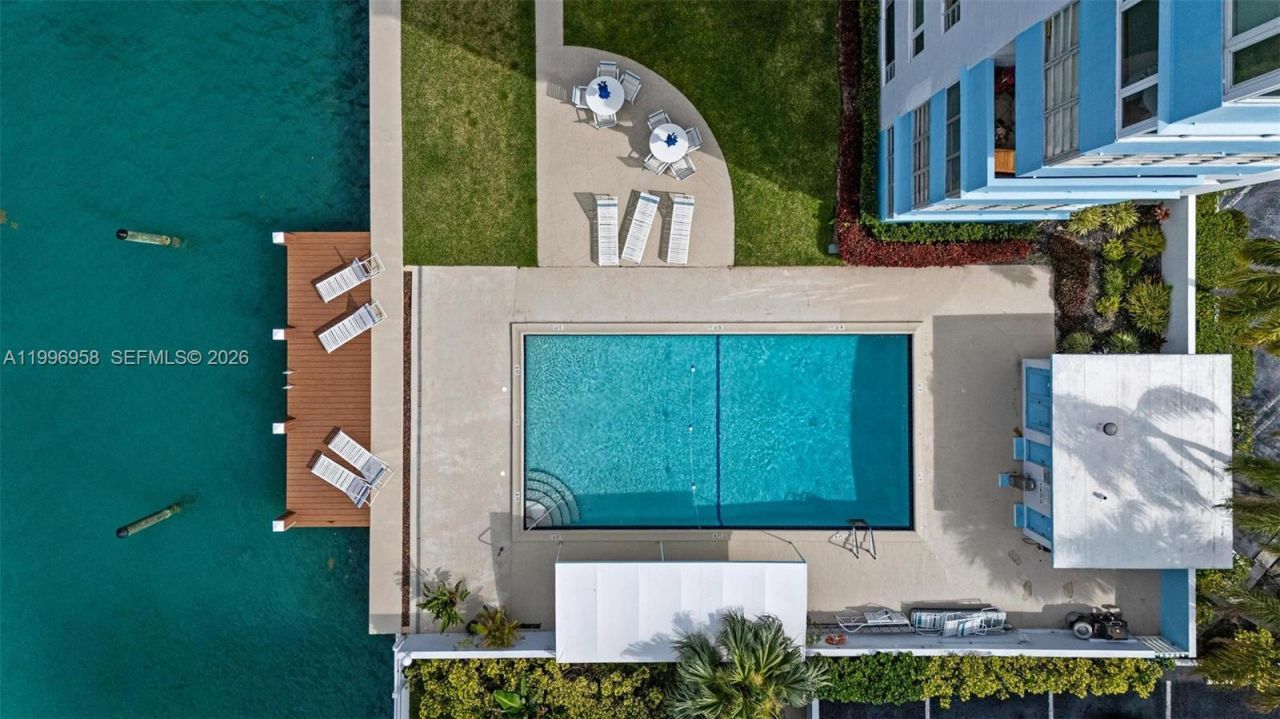 10300 W Bay Harbor Dr, Unit 9D, Bay Harbor Islands, FL 33154 Photo