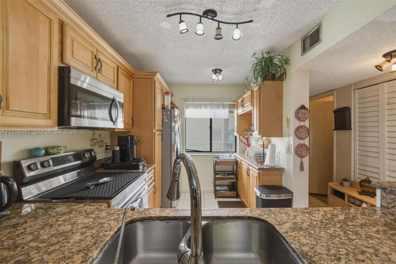 7740 NW 50th St, Unit 201, Lauderhill, FL 33351 Photo