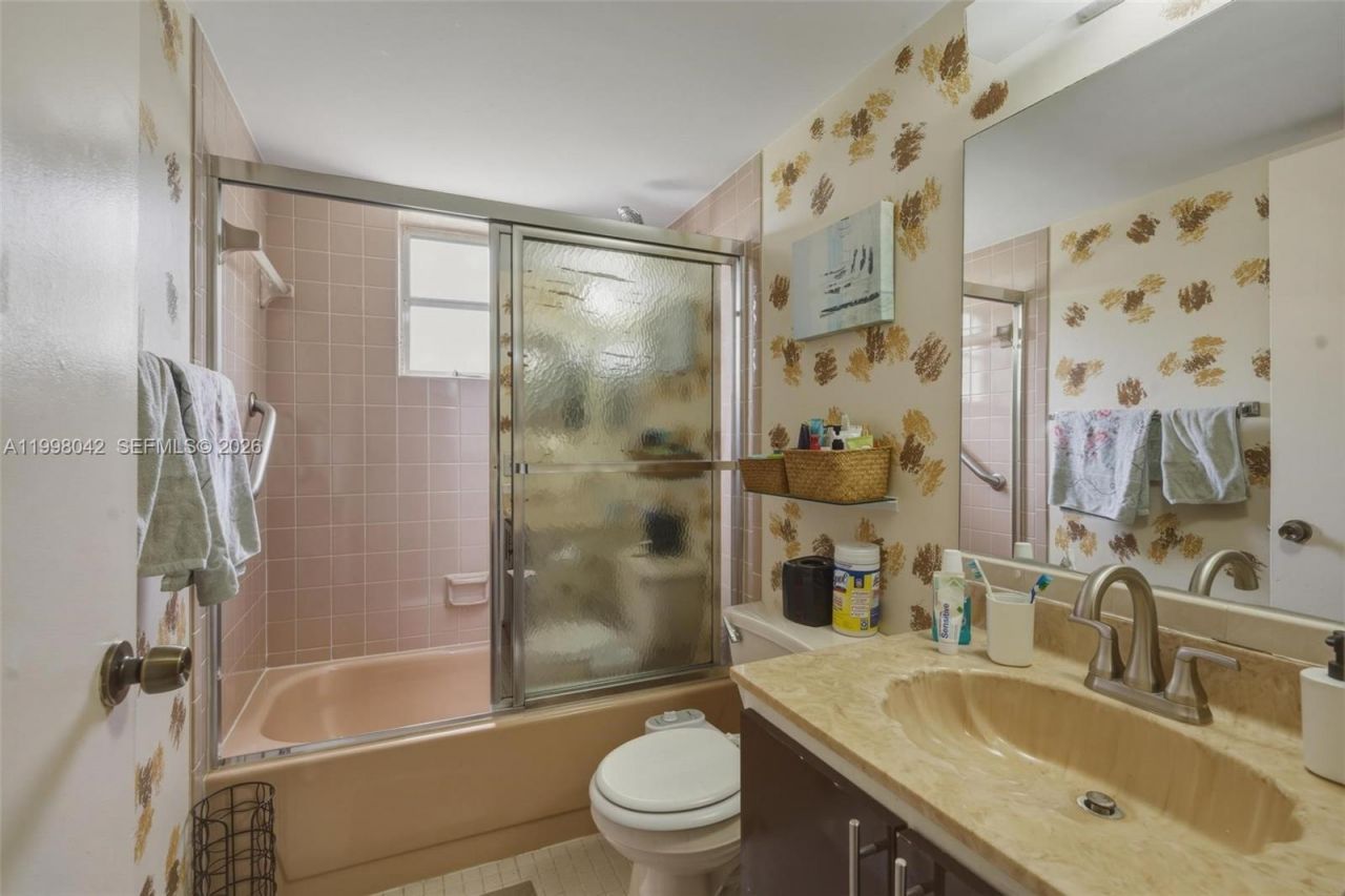 7740 NW 50th St, Unit 201, Lauderhill, FL 33351 Photo