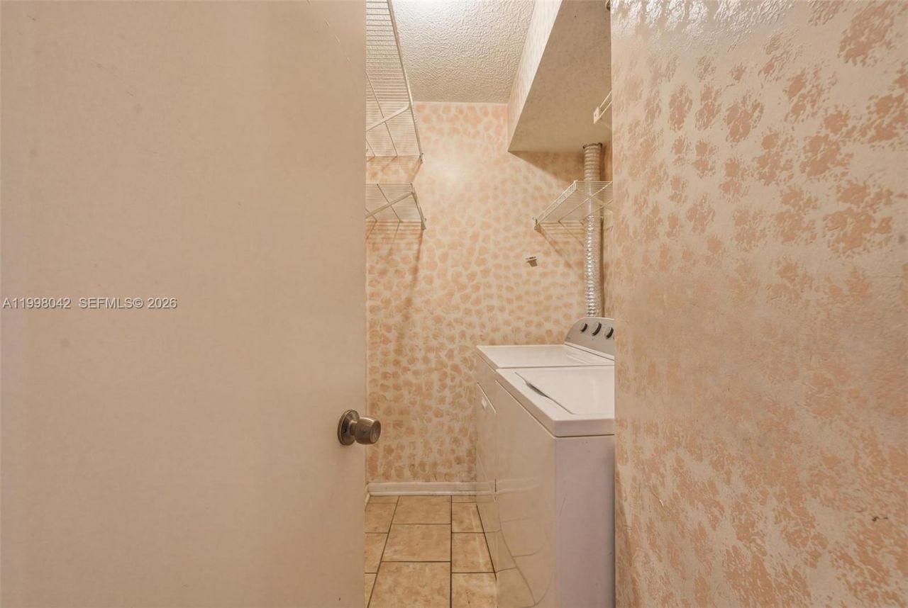 7740 NW 50th St, Unit 201, Lauderhill, FL 33351 Photo