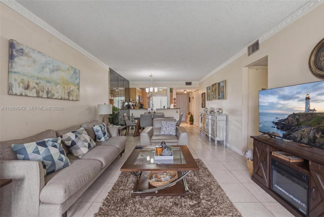 7740 NW 50th St, Unit 201, Lauderhill, FL 33351 Photo