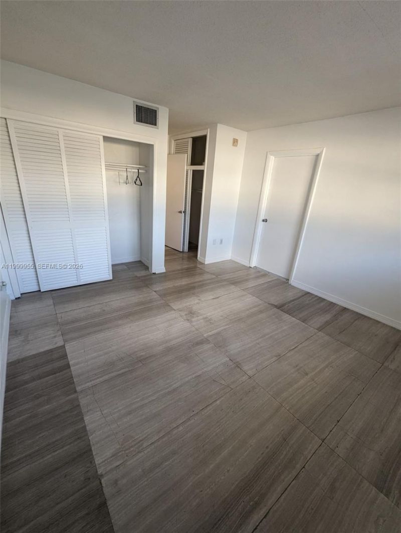 7360 SW 82nd St, Unit E202, Miami, FL 33143 Photo