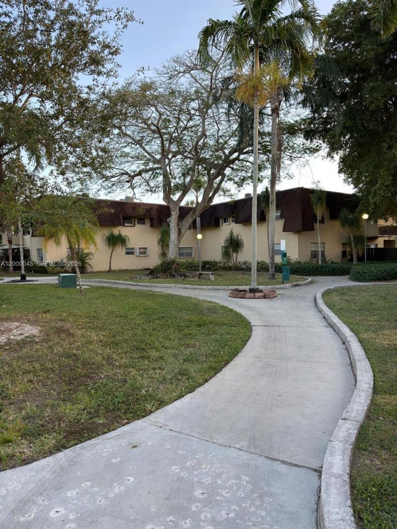 9108 SW 137th Ter, Unit 16-3, Miami, FL 33176 Photo