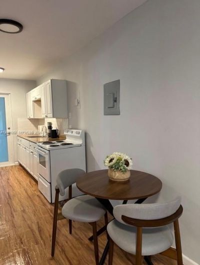 75 Washington Ave, Unit 9, Miami Beach, FL 33139 Photo