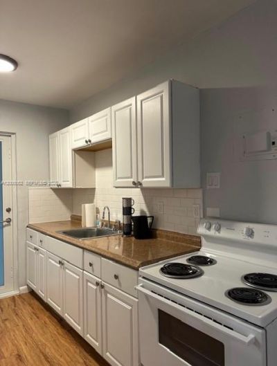 75 Washington Ave, Unit 9, Miami Beach, FL 33139 Photo