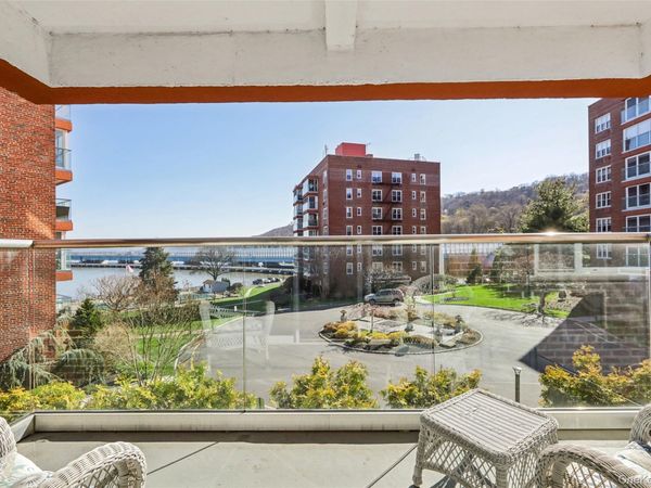 2 Salisbury Point, Unit 1E, Nyack, NY 10960