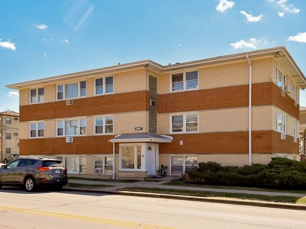 7347 W Diversey Avenue , Unit 3, Elmwood Park, IL 60707