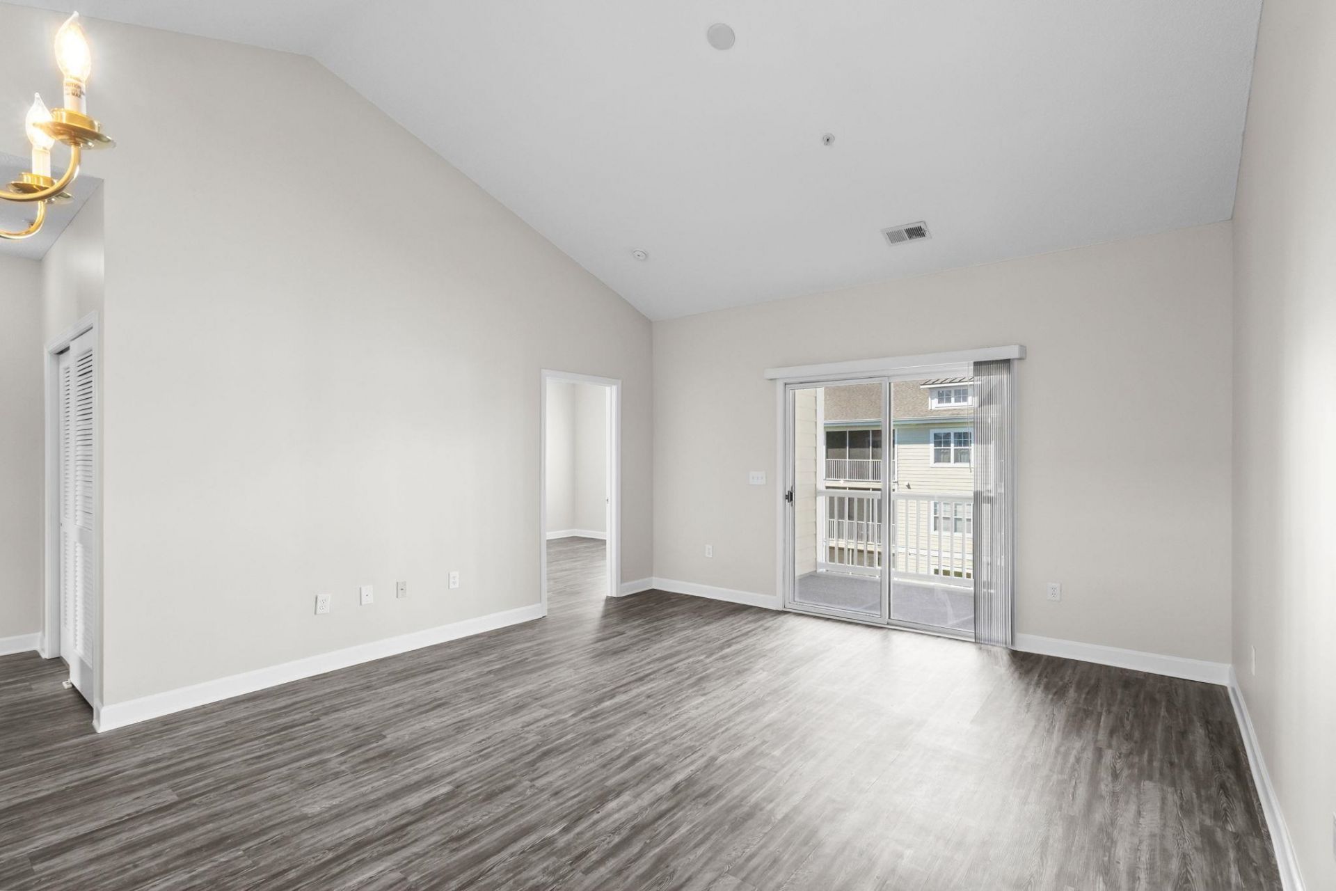 805 Crumpet Ct. Photo 4