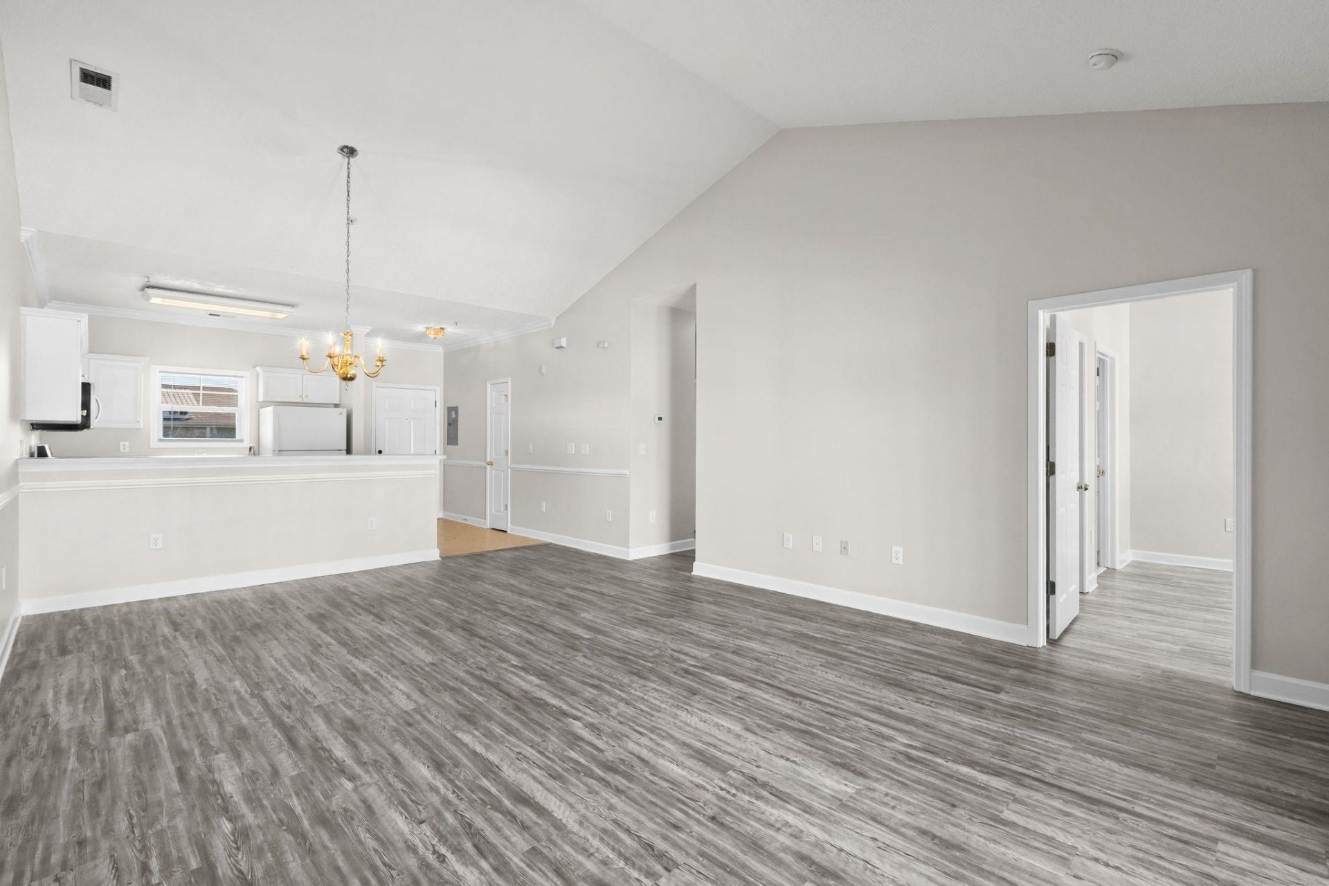 805 Crumpet Ct. Photo 5