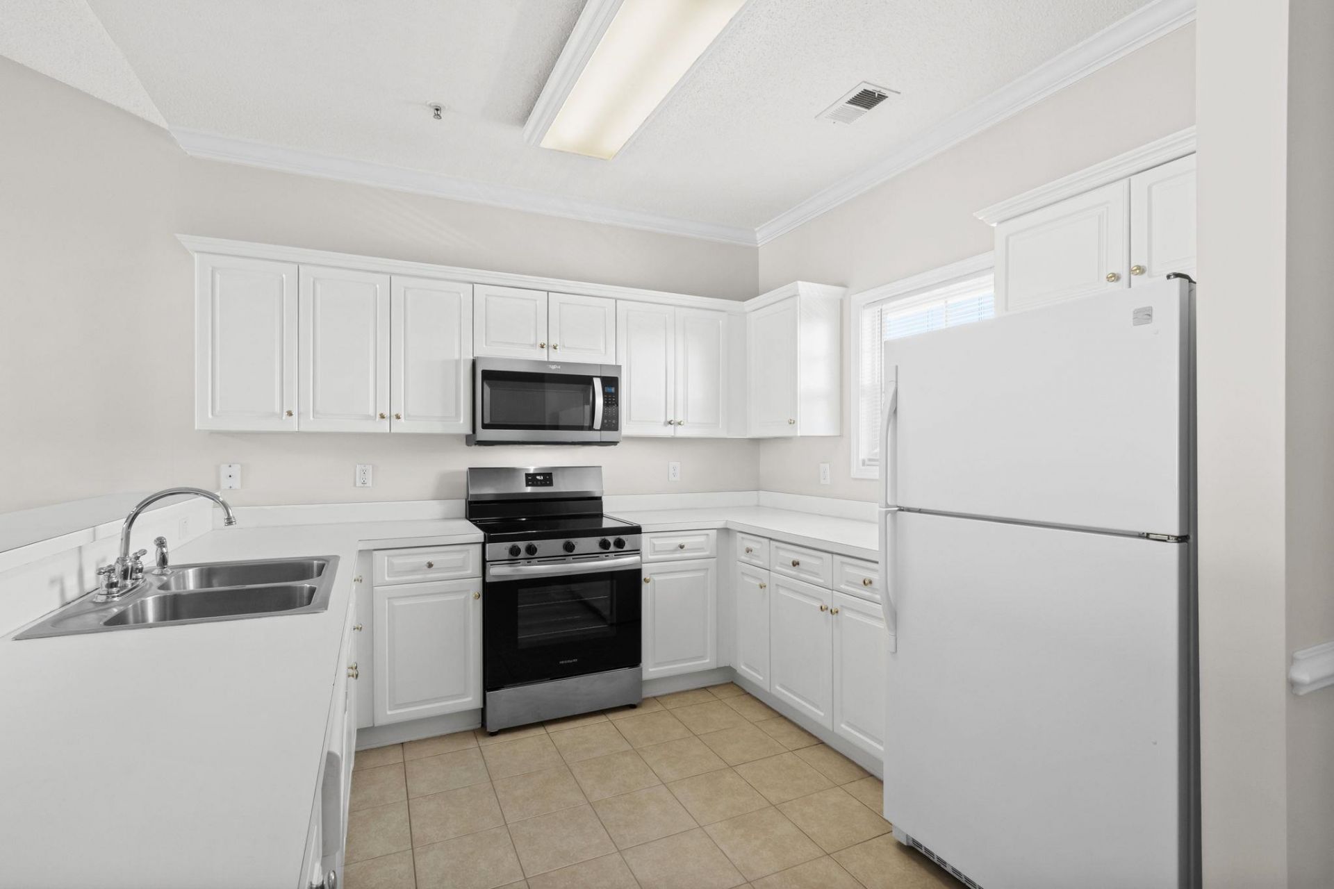 805 Crumpet Ct. Photo 9