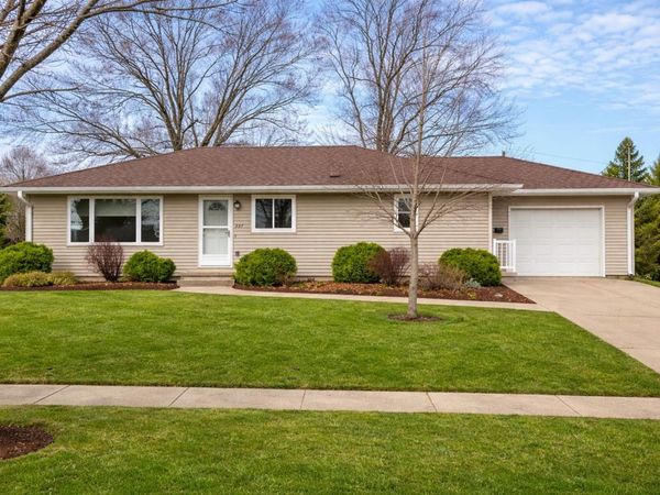 937 Hillside Drive, Jefferson, WI 53549