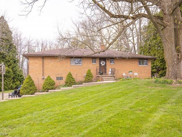 2986 Wilbanks Drive, Norton, OH 44203