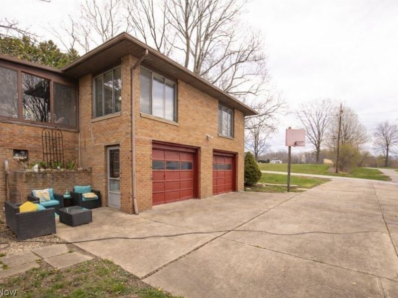 2986 Wilbanks Drive, Norton, OH 44203 Photo 3