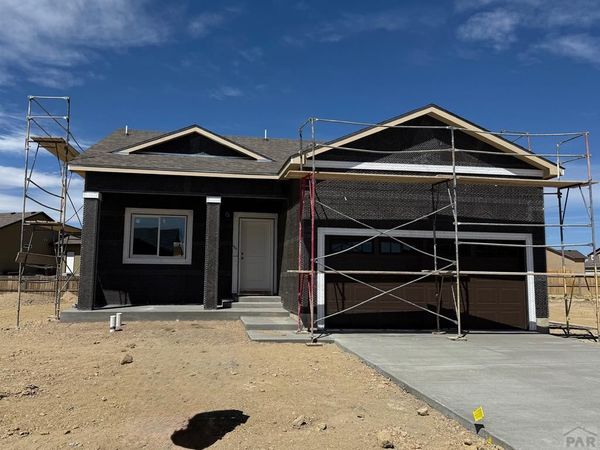 6025 Harper Ln, Pueblo, CO 81008