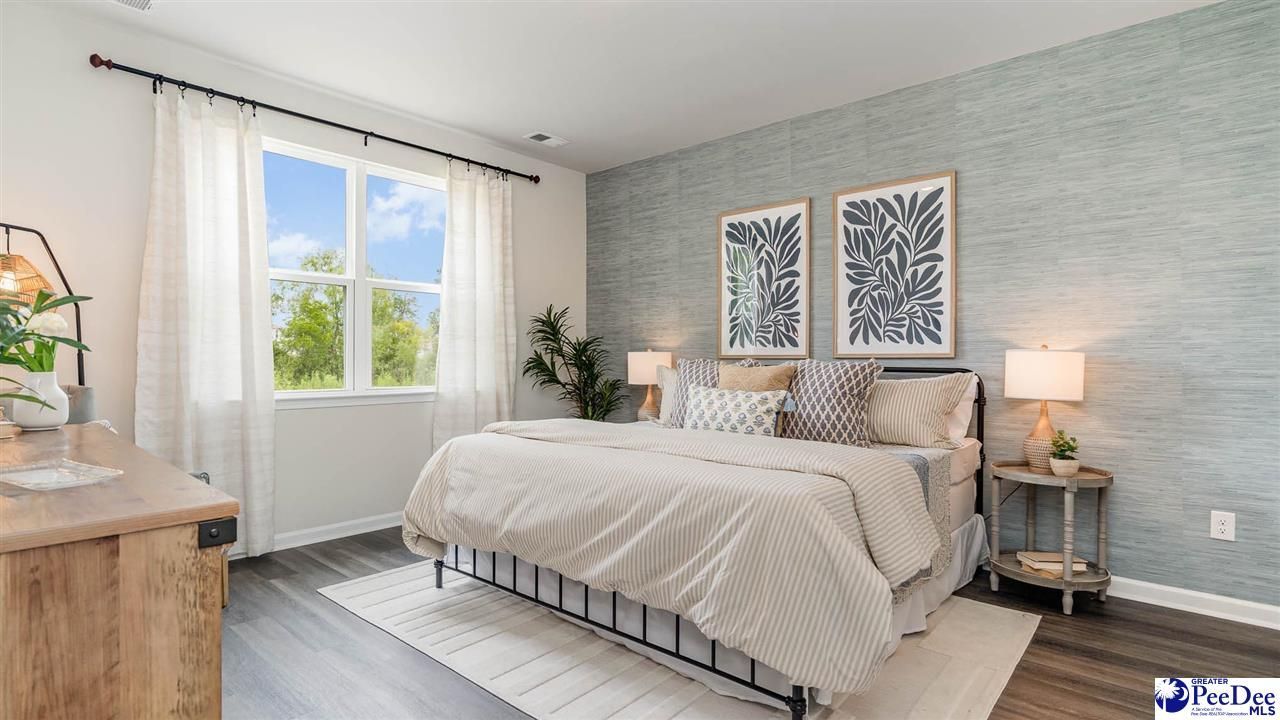 2084 East Paces Trail Photo 13