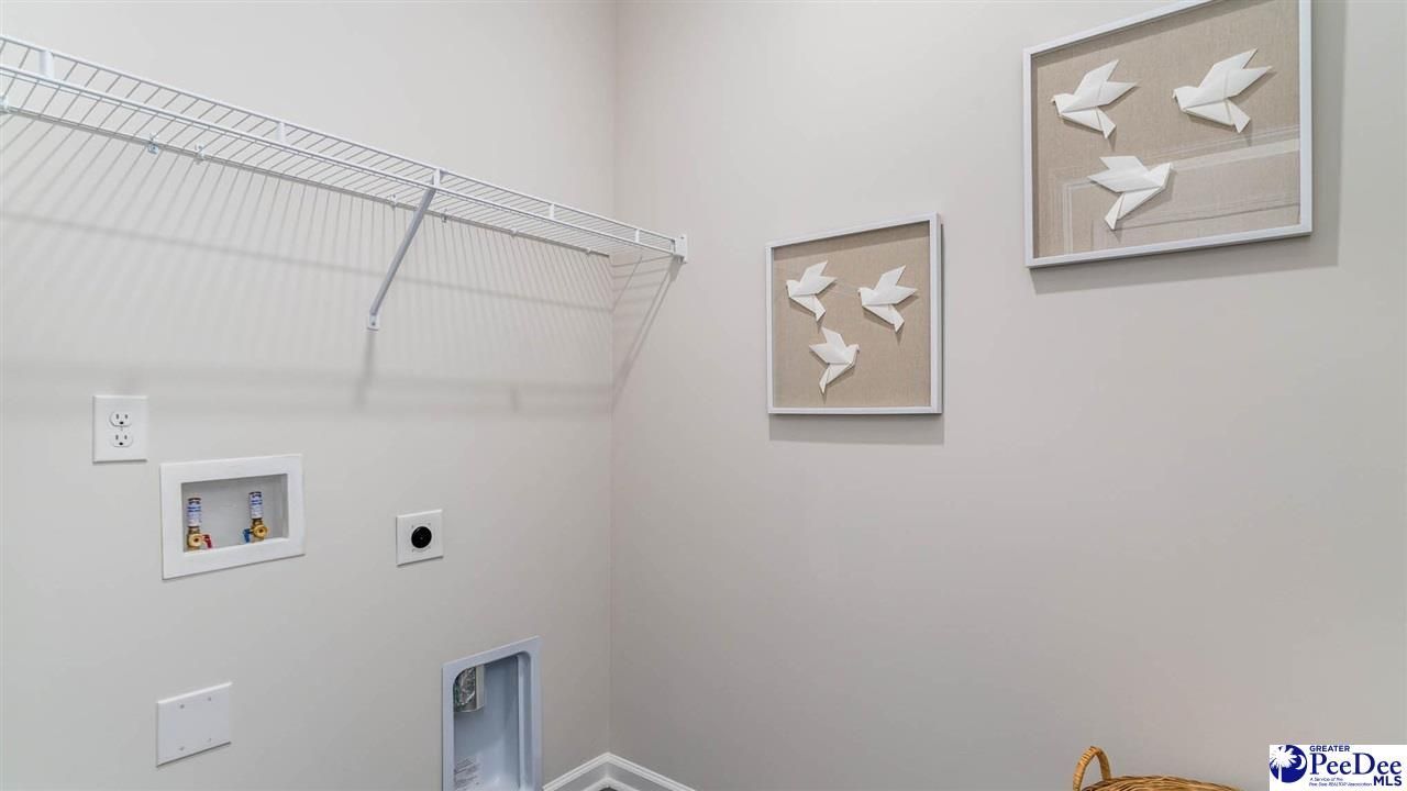 2084 East Paces Trail Photo 19