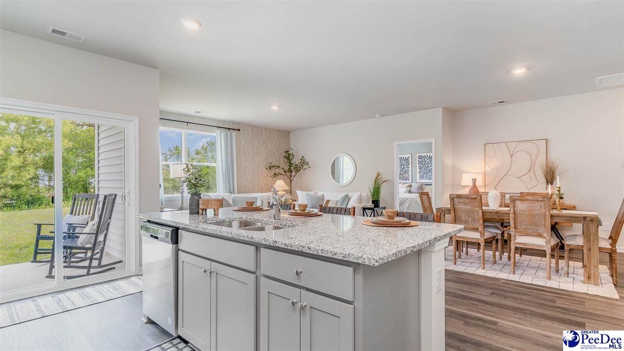 2084 East Paces Trail Photo 5