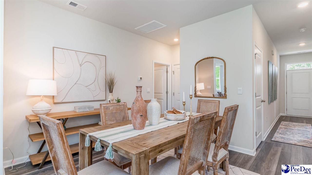 2084 East Paces Trail Photo 8