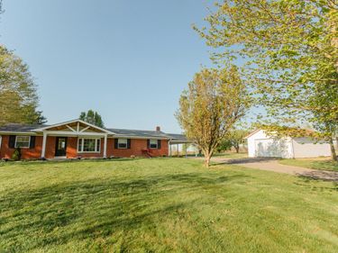 734 E Old Norwood Road, Science Hill, KY 42553