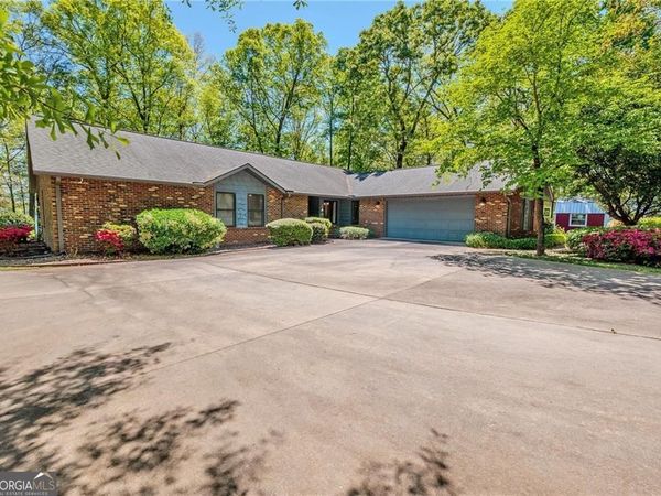 7 Old Oak Trail, Hartwell, GA 30643