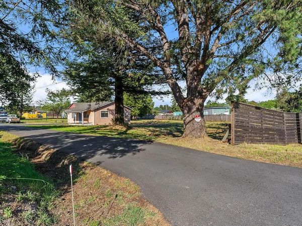 3710 Bodega Avenue, Petaluma, CA 94952