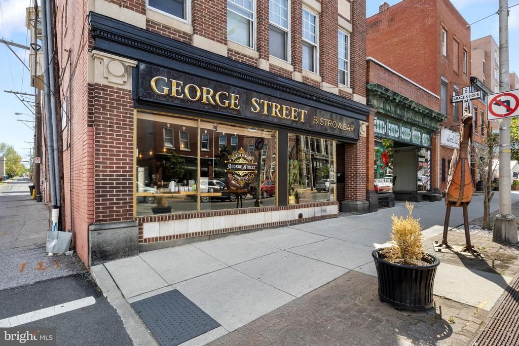 125 N GEORGE STREET, YORK, PA 17401