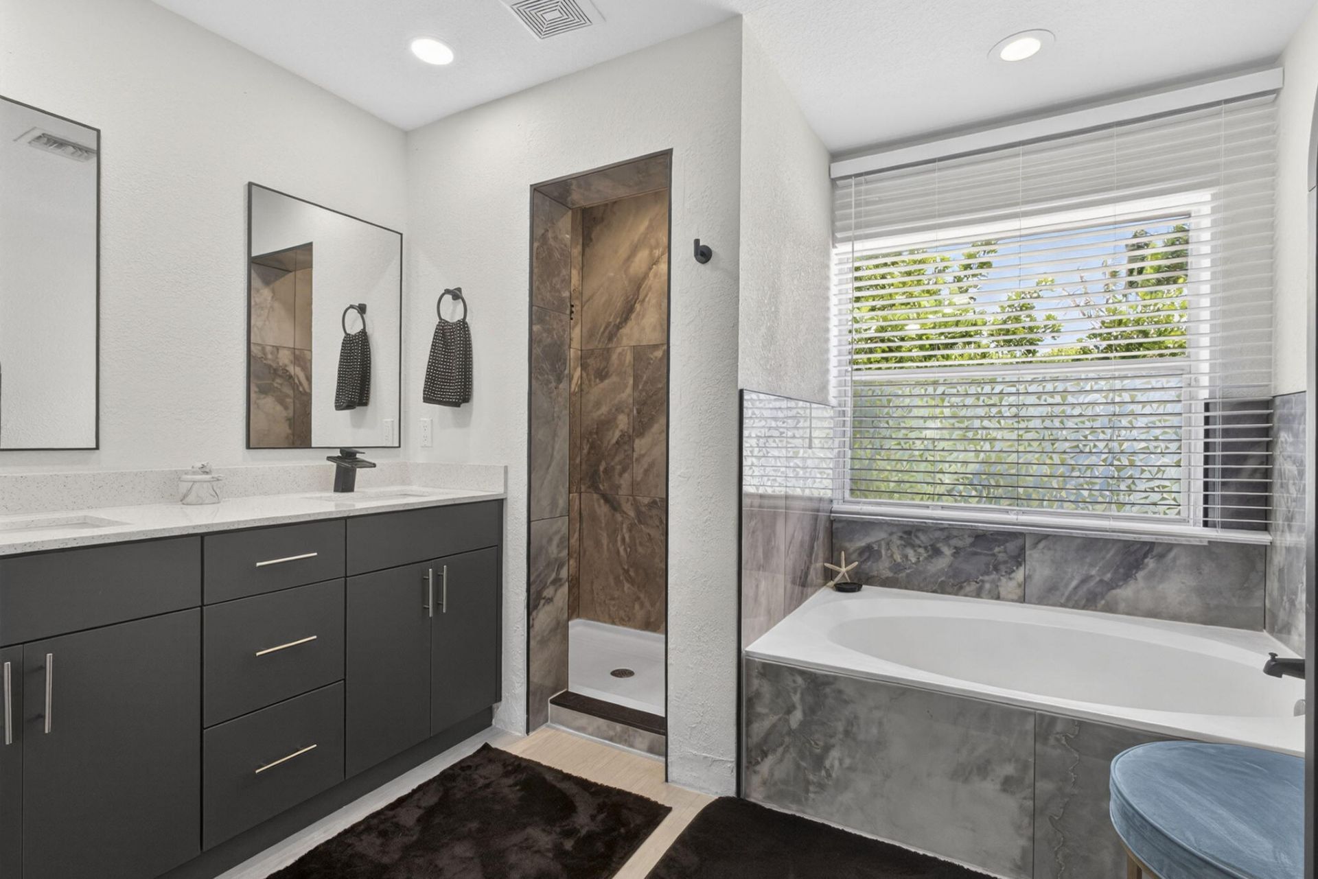 4090 Winnipeg Way, West Palm Beach, FL 33409 Photo