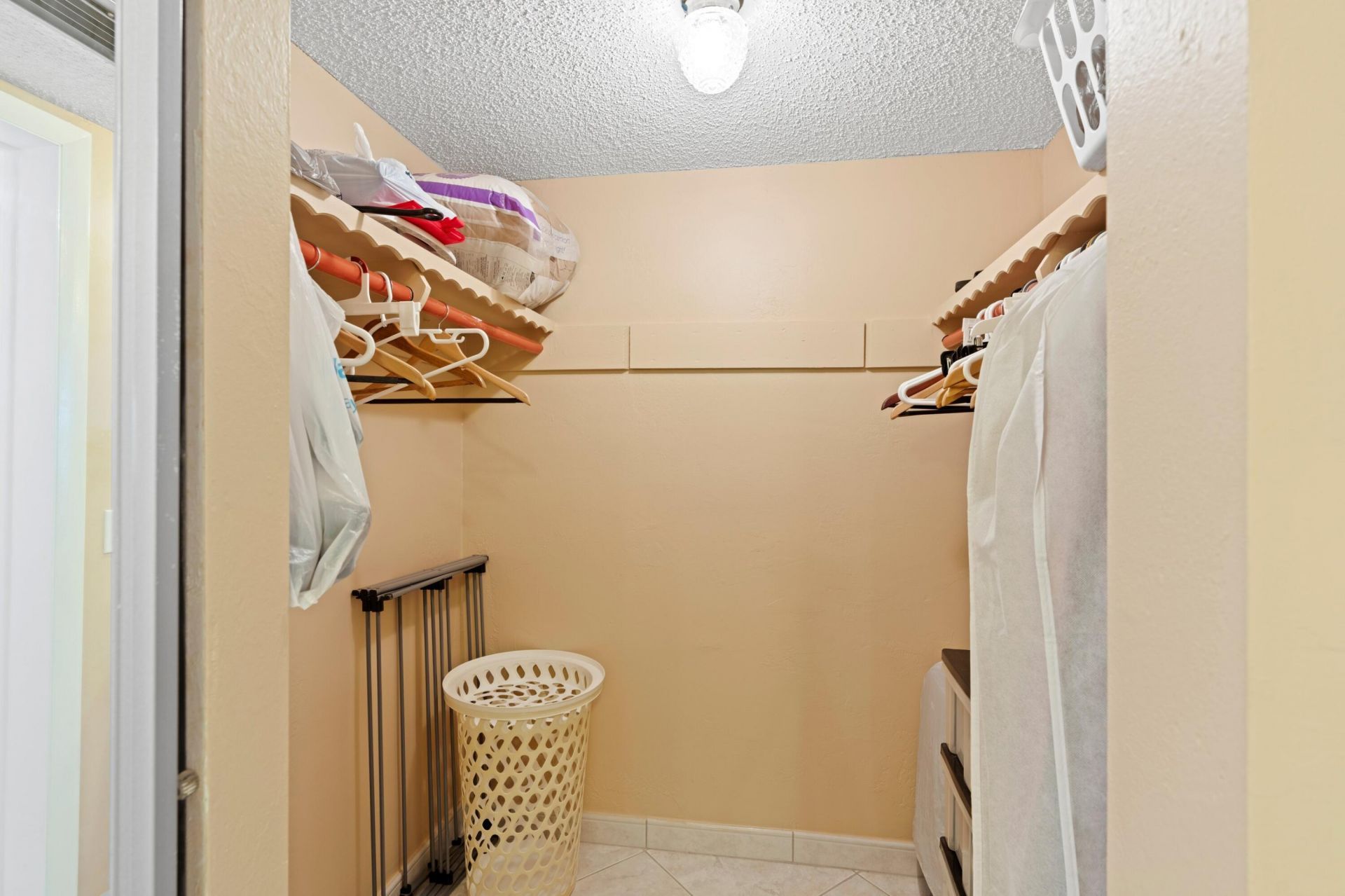 4000 NW 44th Avenue, Unit 207, Lauderdale Lakes, FL 33319 Photo