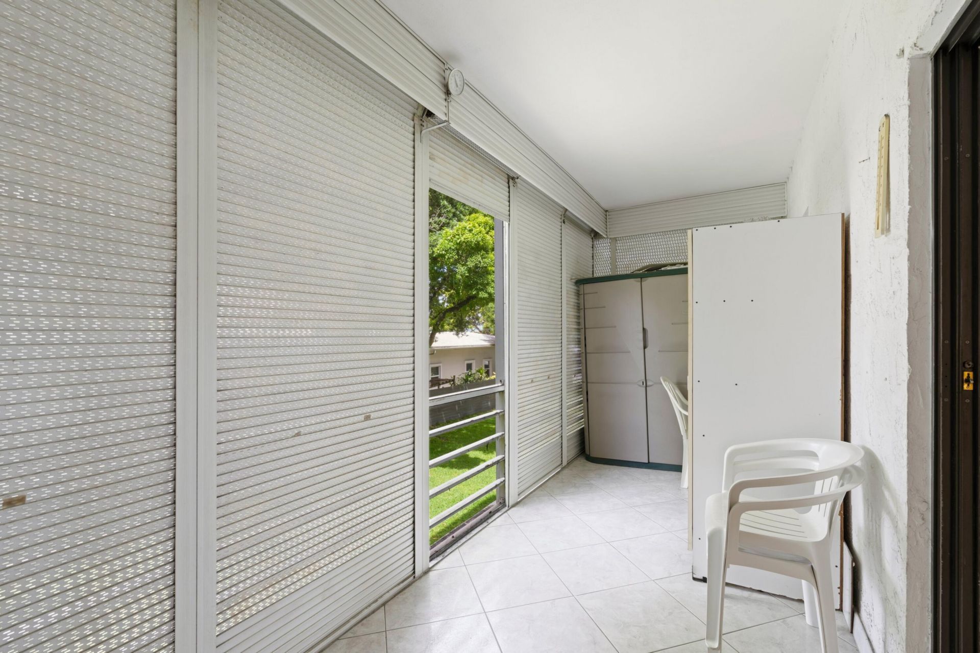 4000 NW 44th Avenue, Unit 207, Lauderdale Lakes, FL 33319 Photo