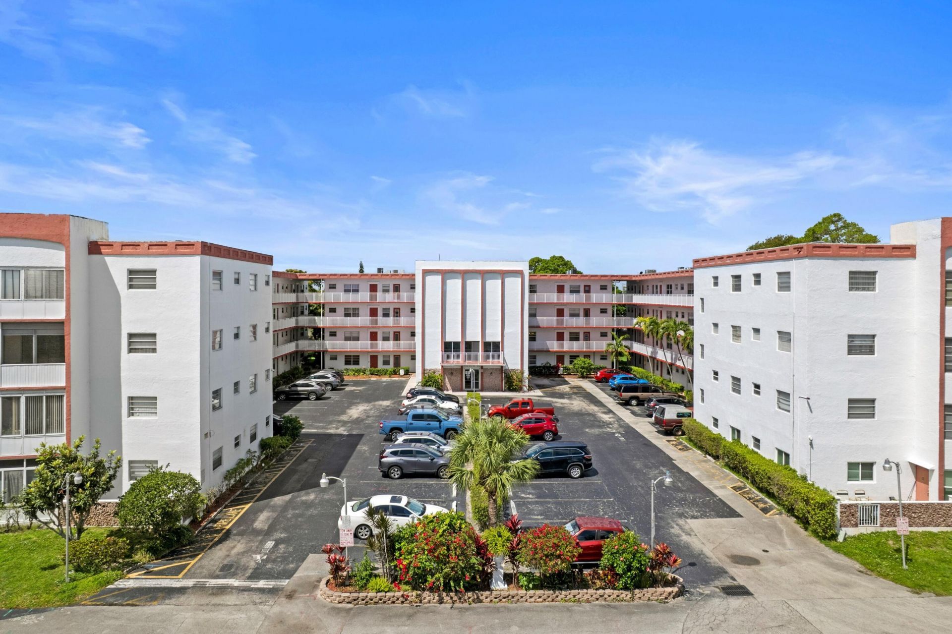 4000 NW 44th Avenue, Unit 207, Lauderdale Lakes, FL 33319 Photo