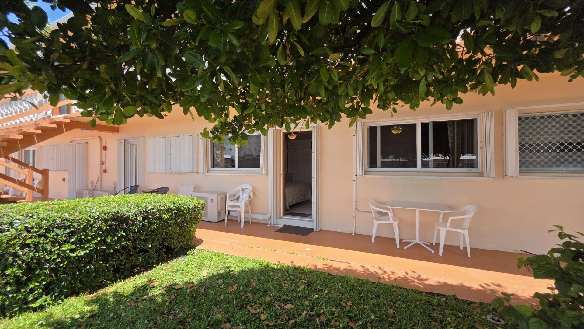 900 SW 10th Terrace, Unit 2s, Hallandale Beach, FL 33009 Photo