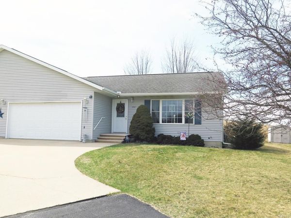 1707 Division Street, Decorah, IA 52101