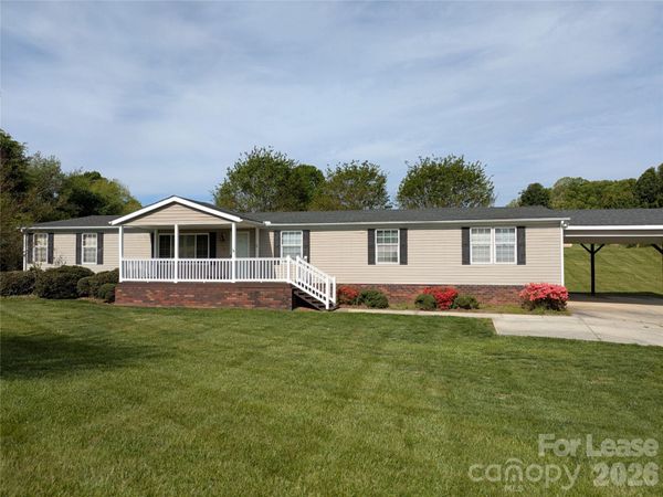 338 Weathers Creek Road , Troutman, NC 28166