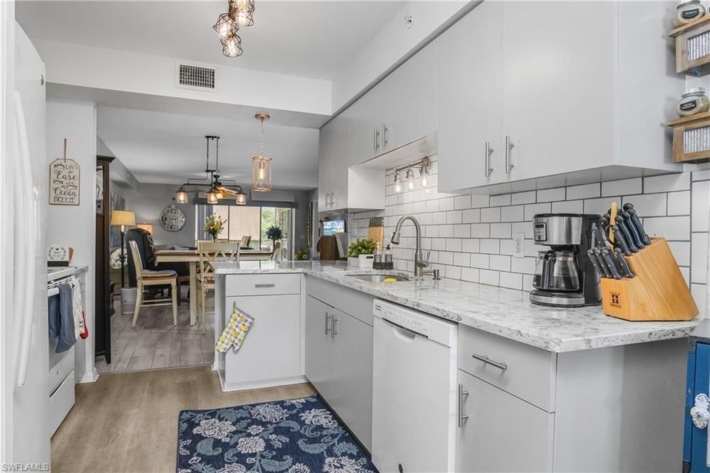 15475 Cedarwood Ln, Unit 203, Naples, FL 34110 Photo